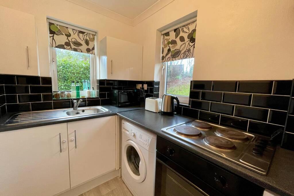 House Near Llandaff For Up To 6 With Parking Villa Cardiff Eksteriør billede